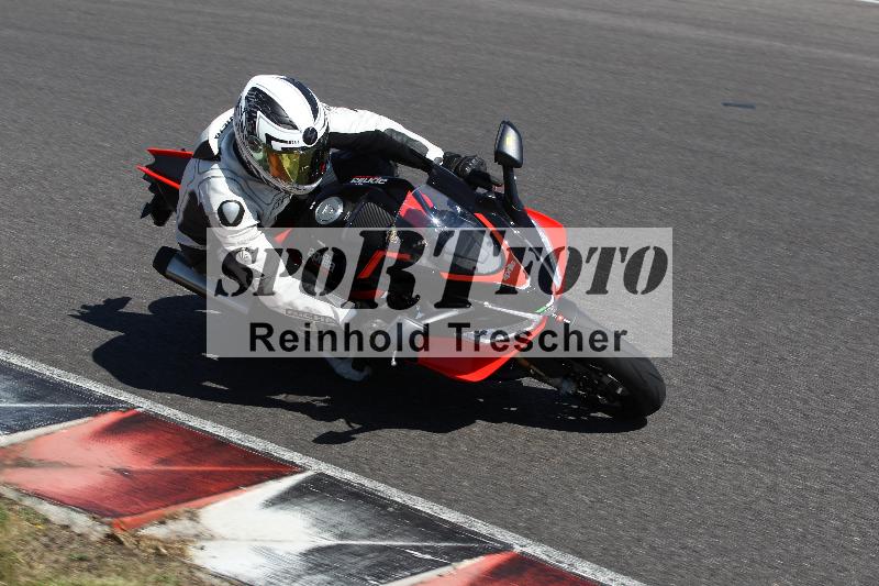 Archiv-2022/50 09.08.2022 MSS und TÖFF Track Day ADR/Gruppe rot/unklar